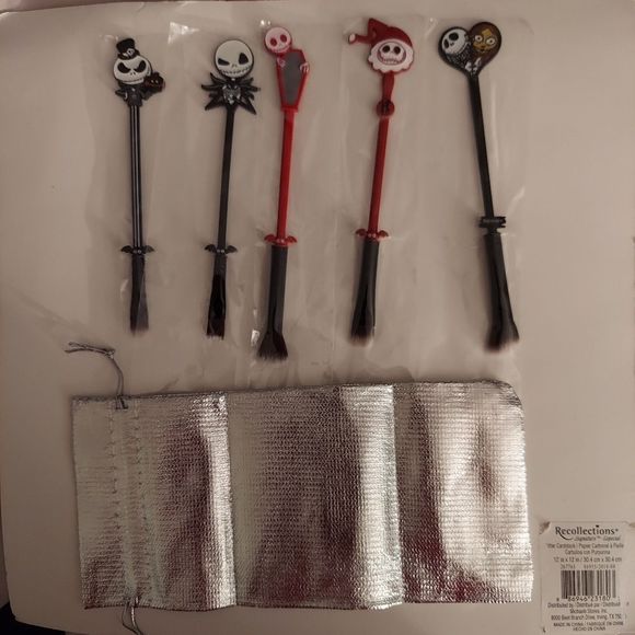 The Nightmare Before Christmas Makeup Brushes 5pcs Christmas Makeup Brush Set - Picture 5 of 8